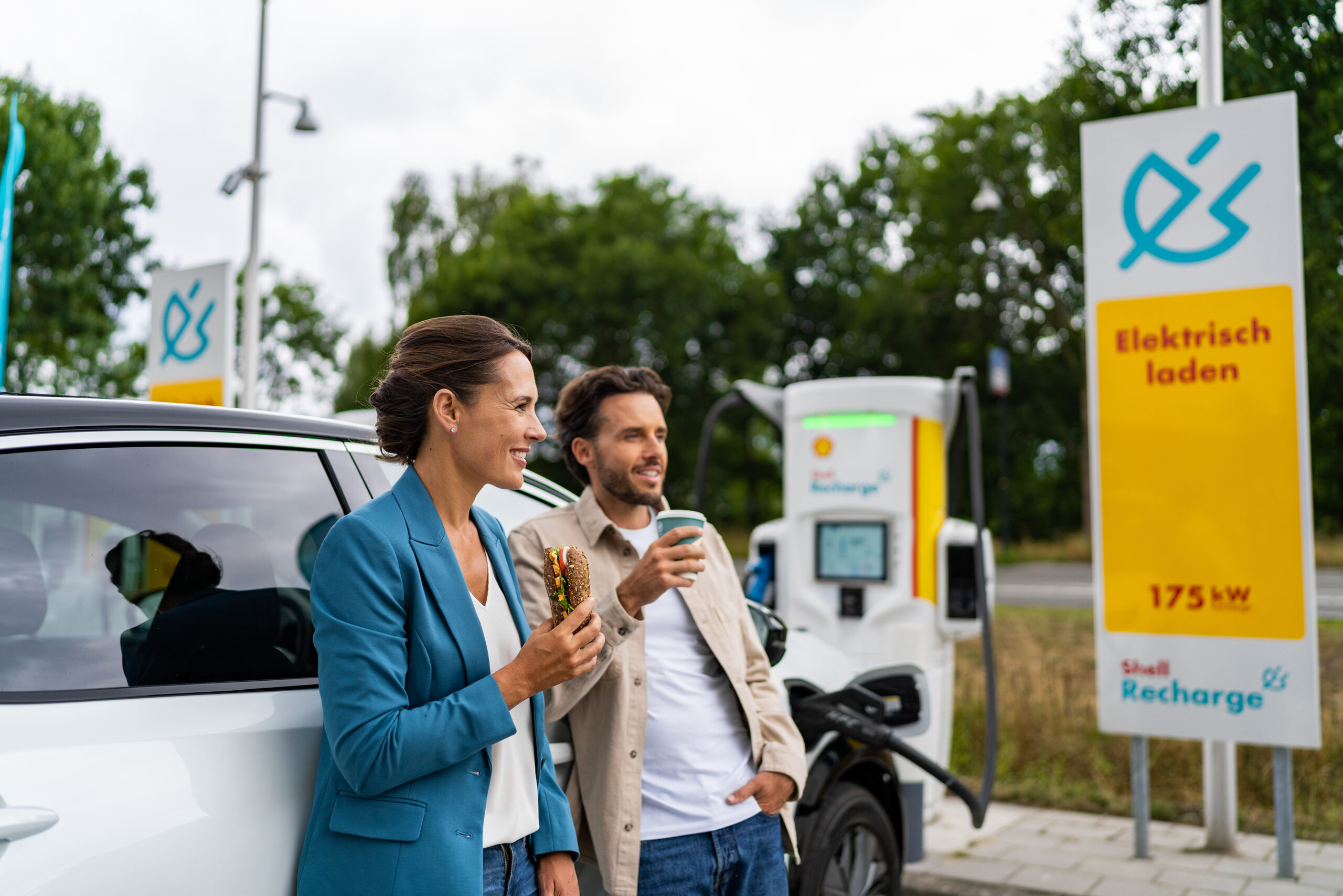 Elektrische auto laden: hoe lang duurt dat? - Van Staveren